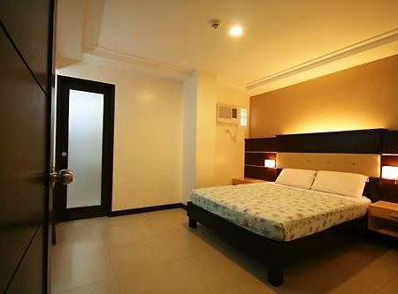 Olongapo Travel Lodge Luaran gambar